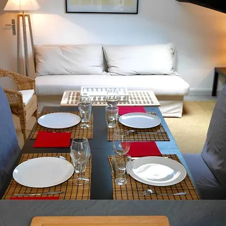 Les Appartements De Cyrano Bergerac Exterior photo