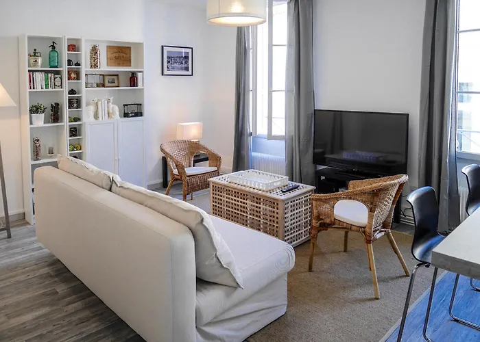 Les Appartements De Cyrano